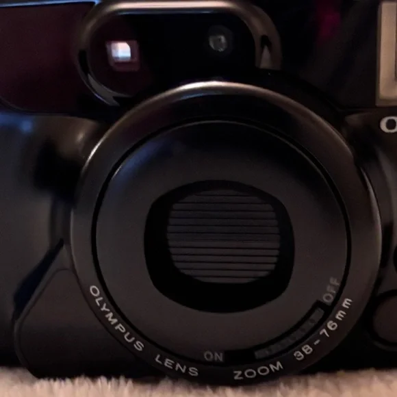 Vtg Olympus Infinity Zoom 210 Point and Shot Black Camera & Access.(not tested) - Picture 3 of 16